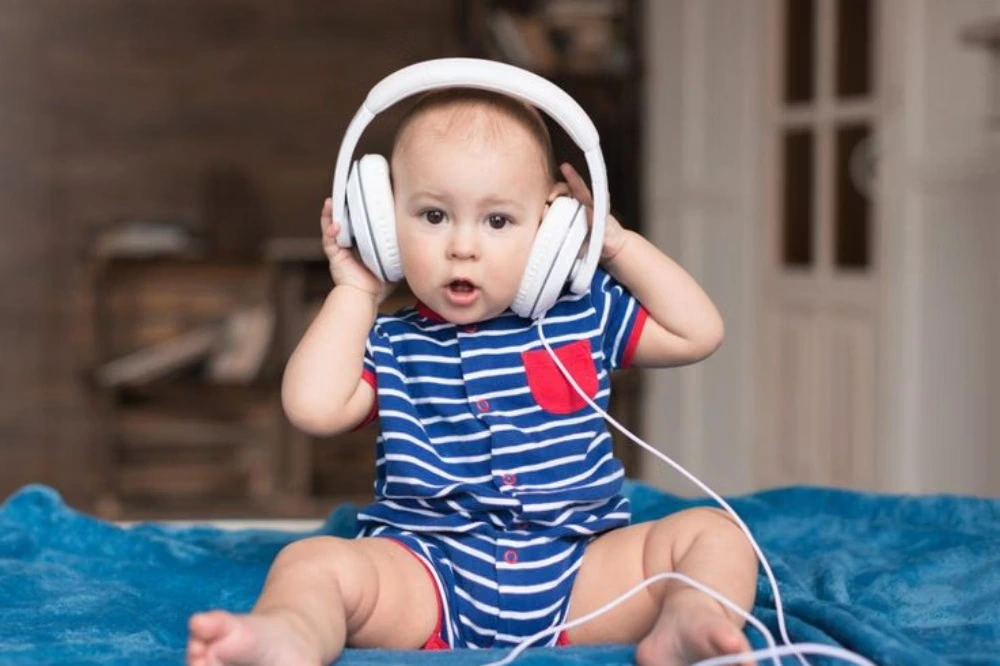 manfaat-nyata-musik-klasik-untuk-tumbuh-kembang-bayi